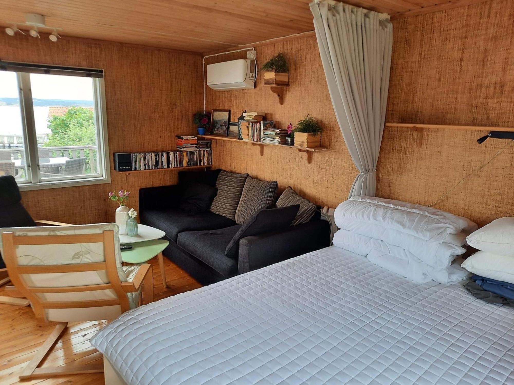 Cabin At The Sea Close To Public Beach With A Jumpingtower Hoviksnas Екстериор снимка