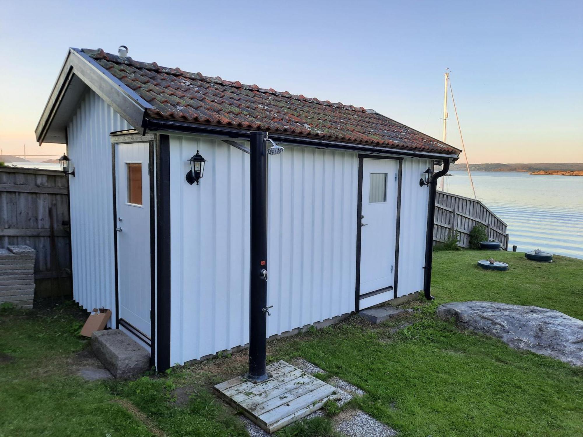 Cabin At The Sea Close To Public Beach With A Jumpingtower Hoviksnas Екстериор снимка